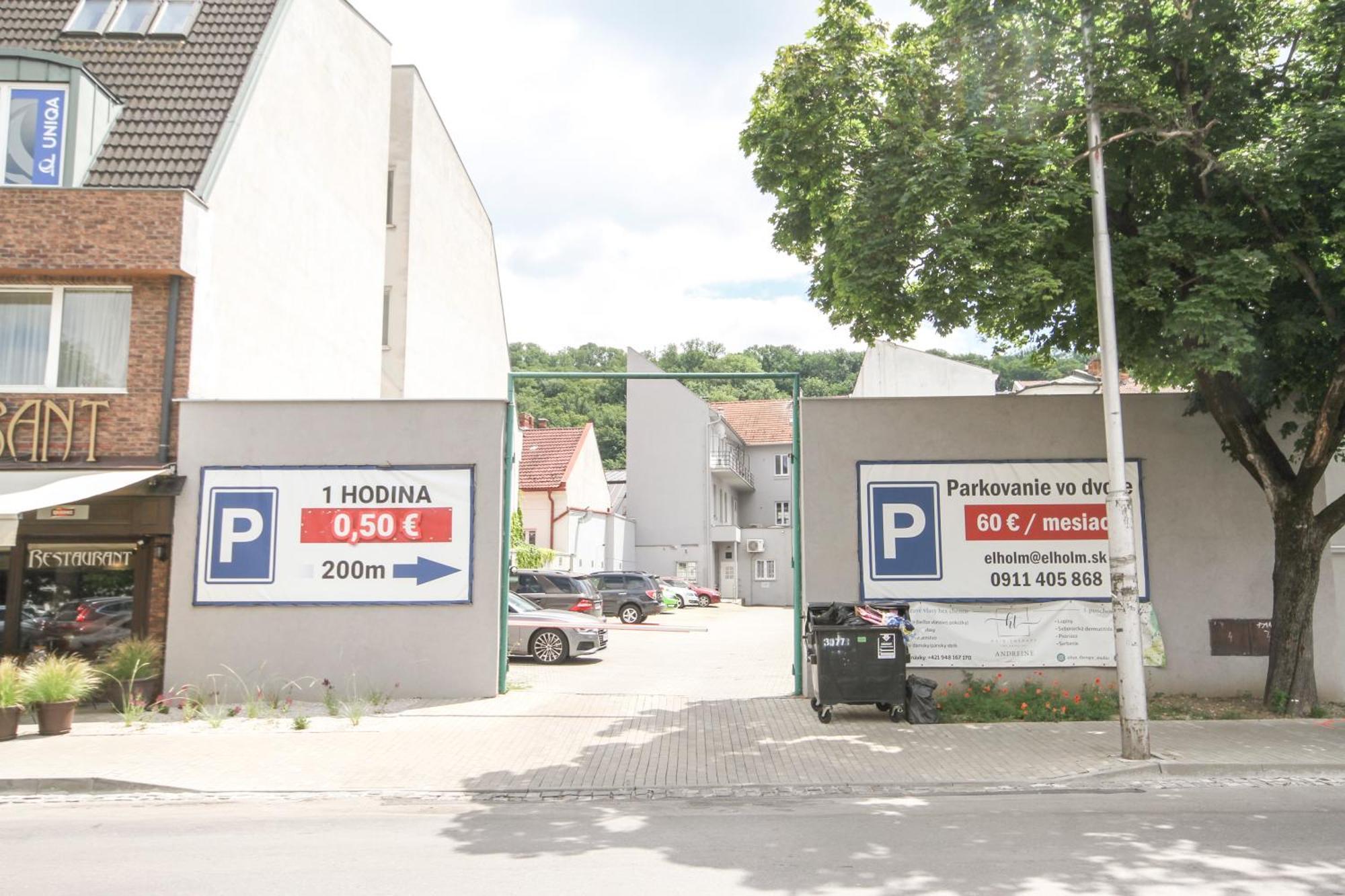 Apartman Vita Deluxe Trencin Exterior photo