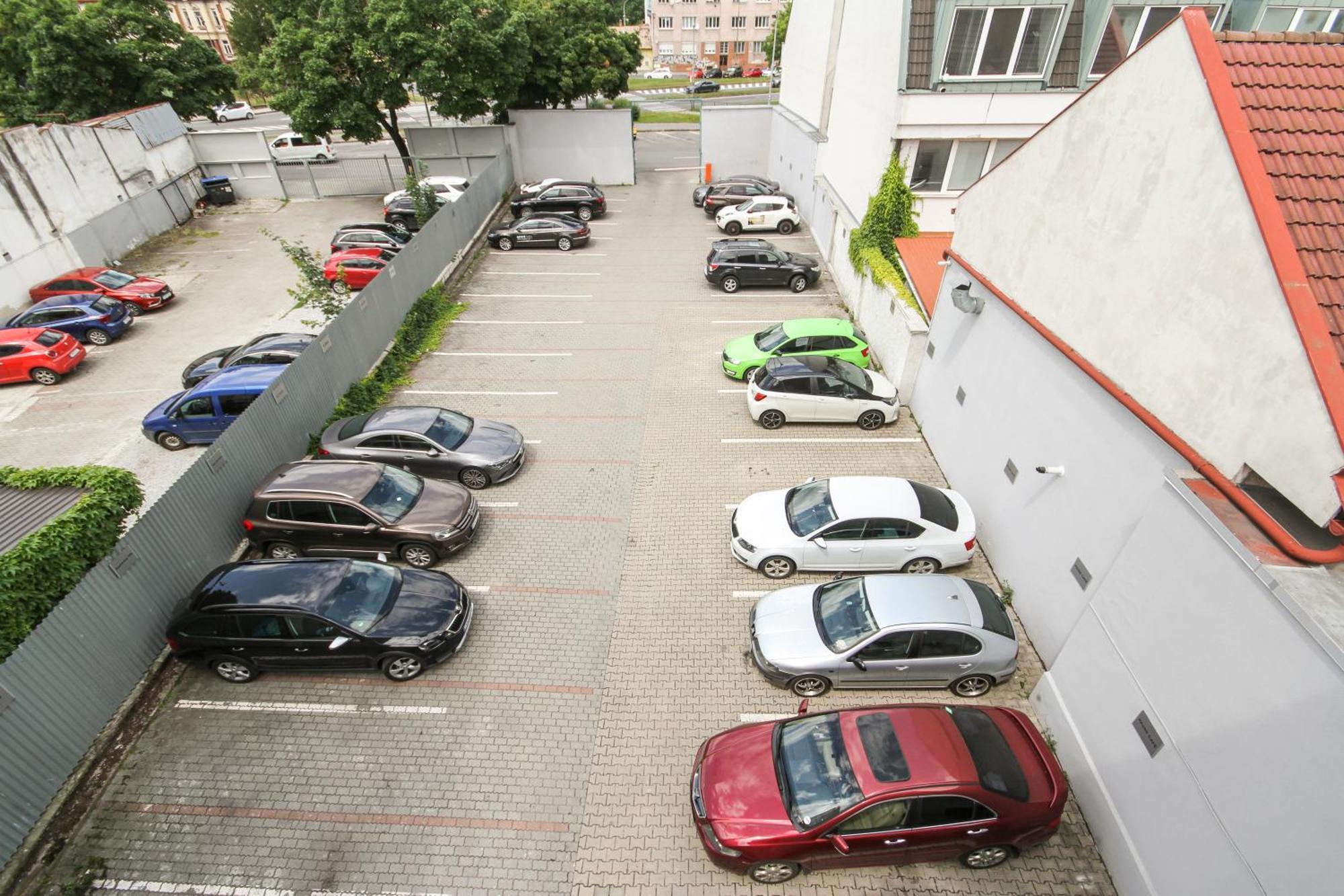 Apartman Vita Deluxe Trencin Exterior photo